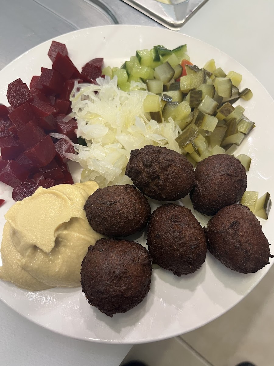 Shwarma Bar & Channahs Deli Photo 7