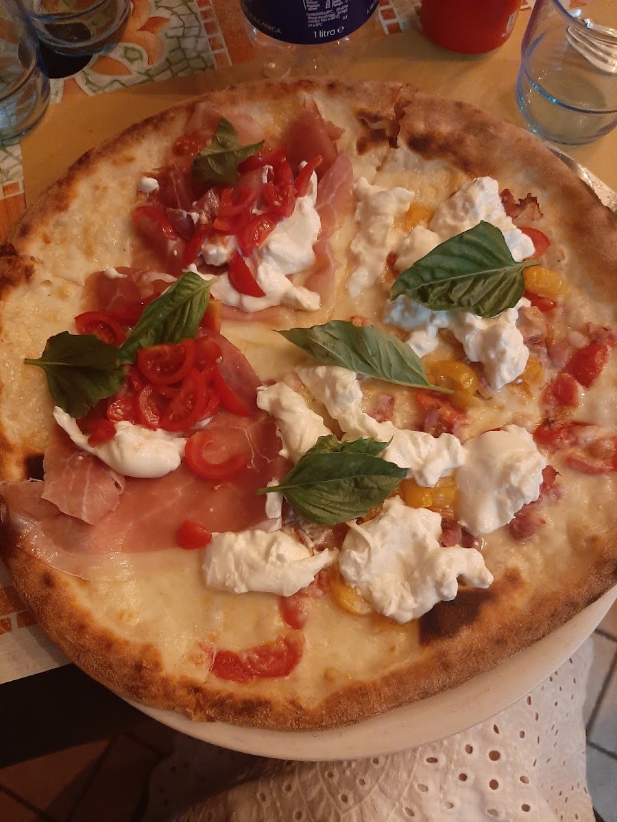 Pizzeria 'Parthenope' Photo 10