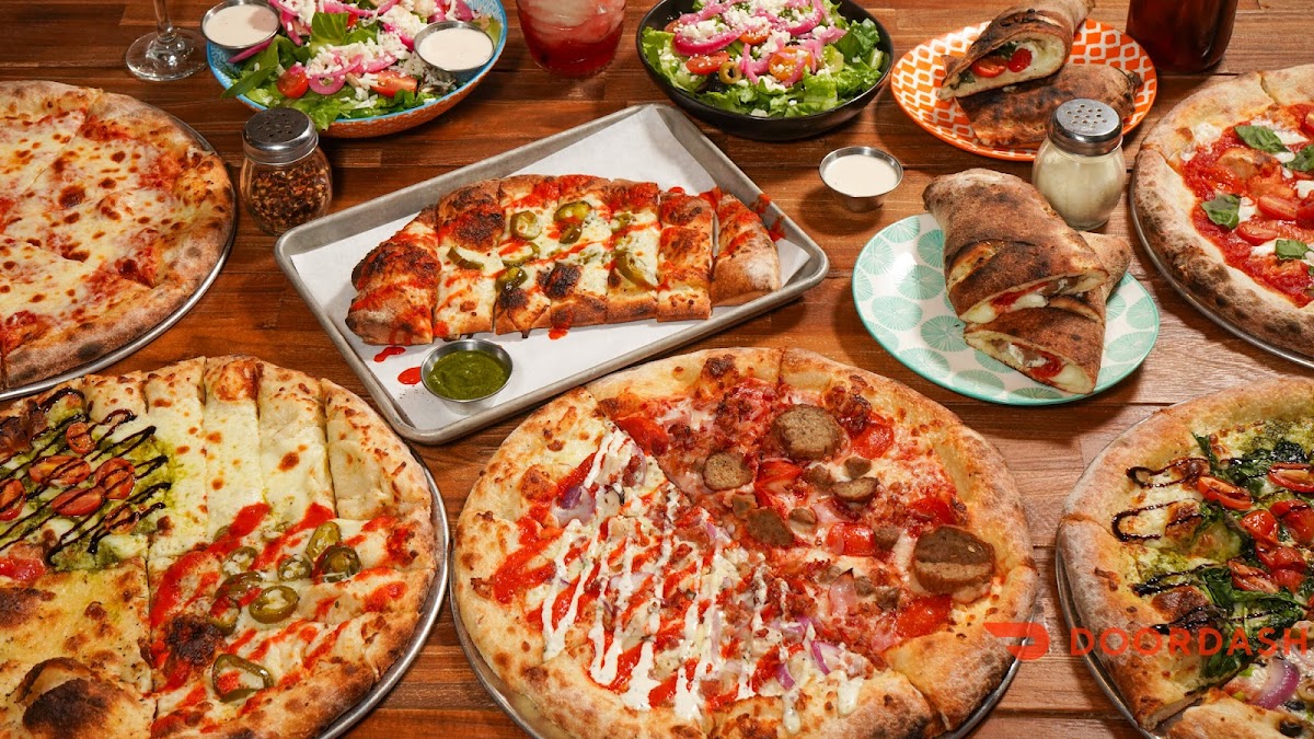 Copaneazi’s Pizza South Photo 3
