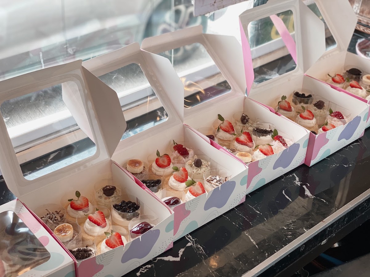Bunny Shake Cafe แปดริ้ว
