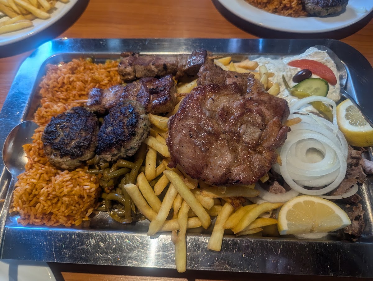 Restaurant Alexis Zorbas Photo 6