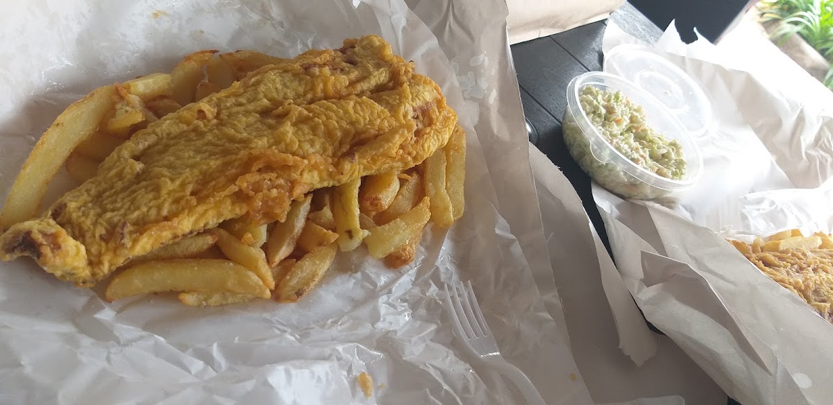 Fish Hook Fourways - Traditional Fish and Chips Photo 5