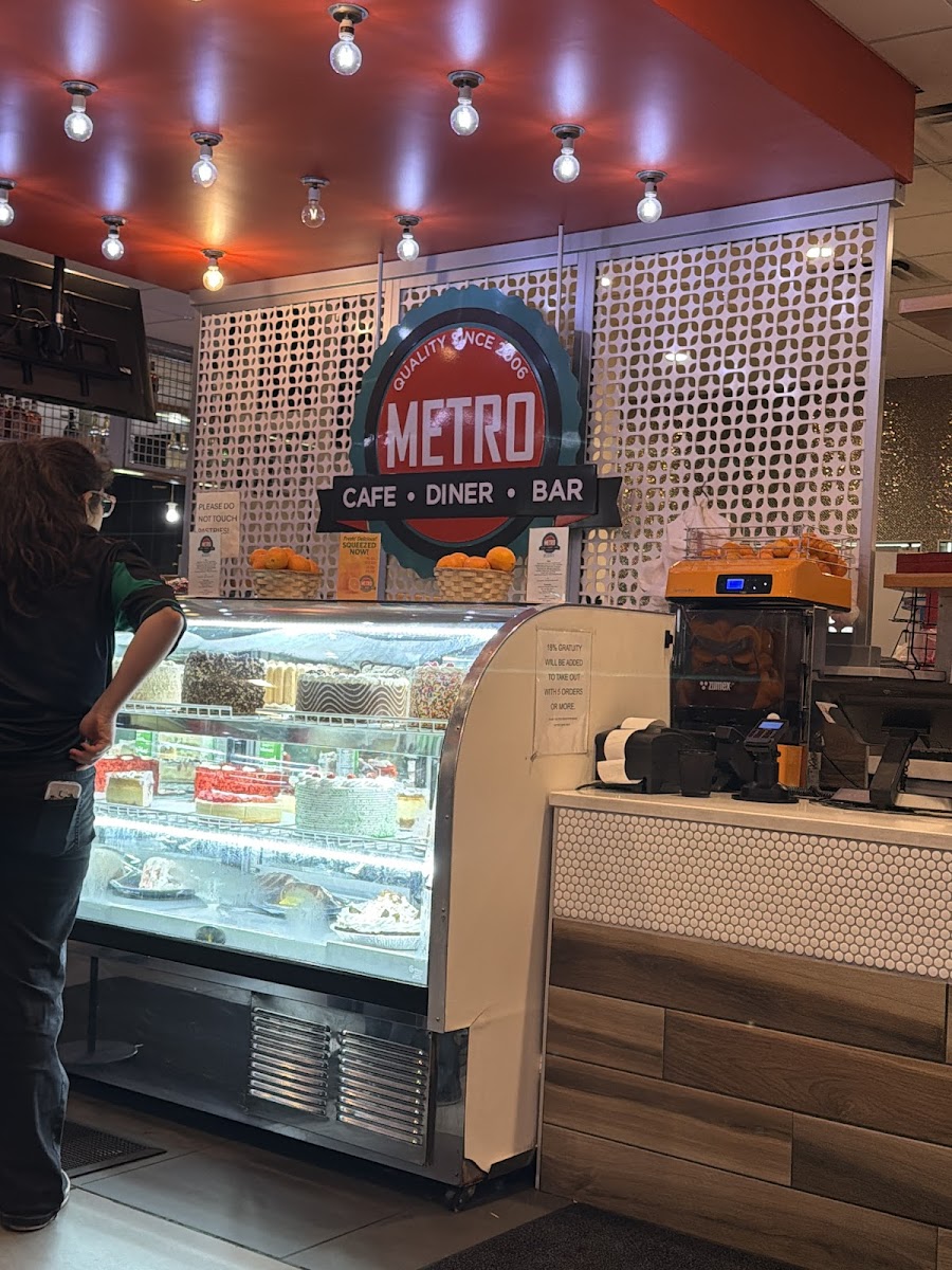 Metro Cafe Diner Photo 3