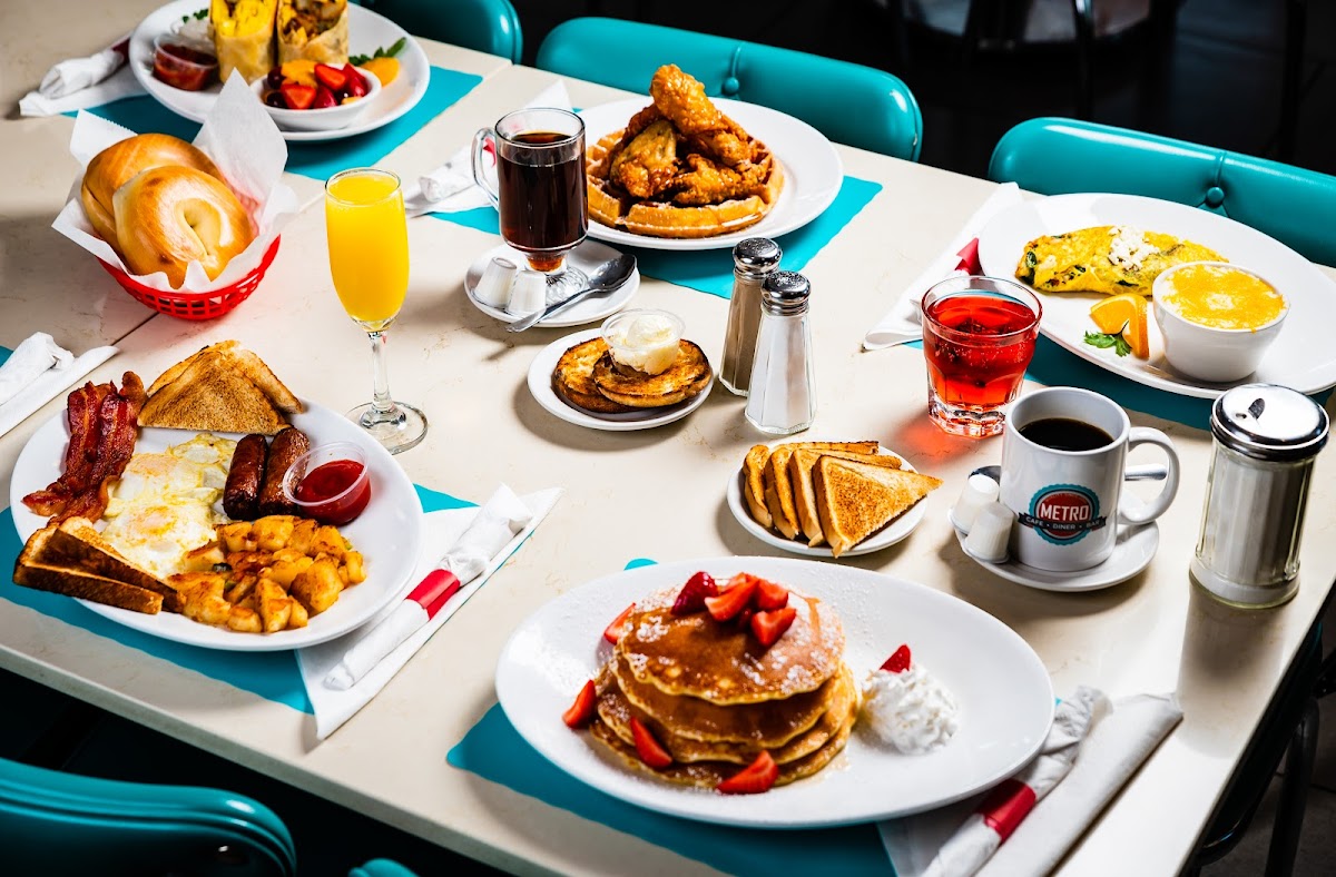 Metro Cafe Diner Photo 4