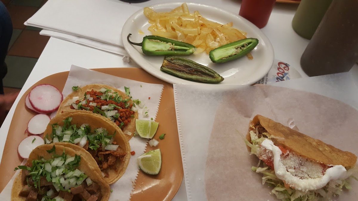 Tacos El Güero Photo 6