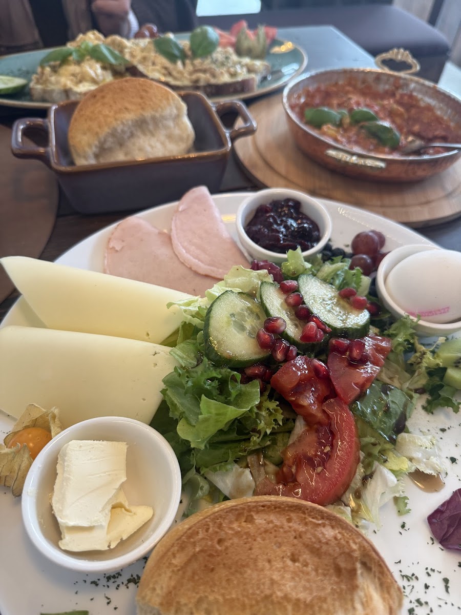 Moonlife Cafe/Bar Photo 3
