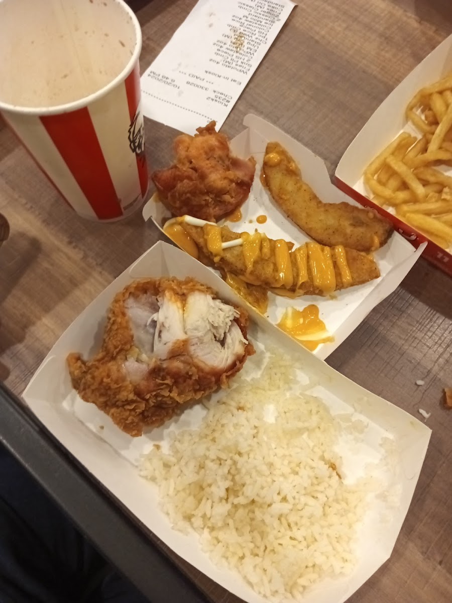 KFC Taman Selera Drive Thru Photo 5