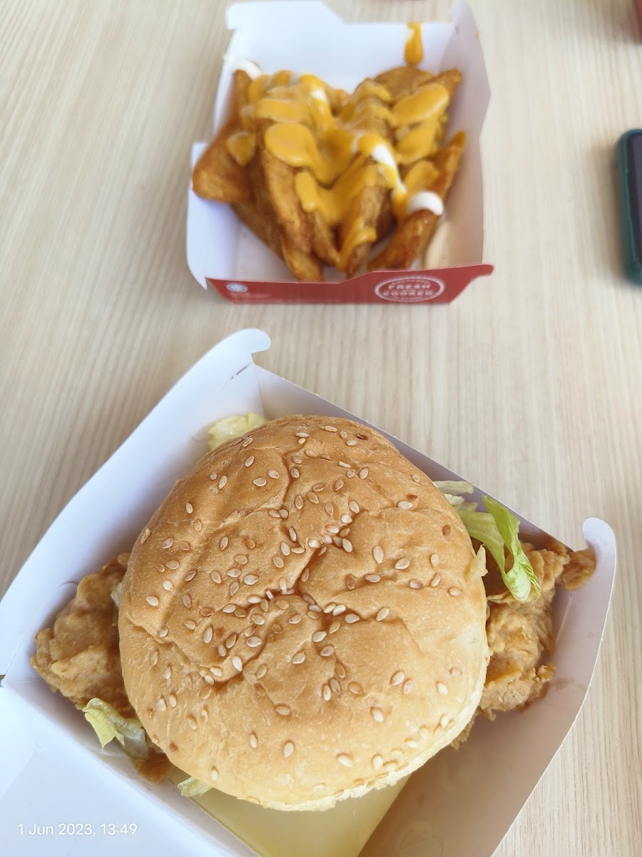 KFC Taman Selera Drive Thru Photo 7