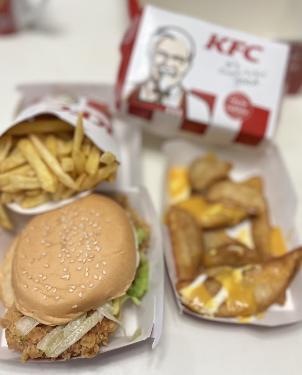 KFC Taman Selera Drive Thru Photo 8