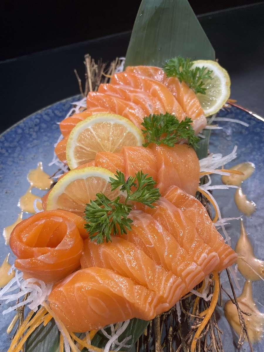 Fin Fin sushi Photo 6