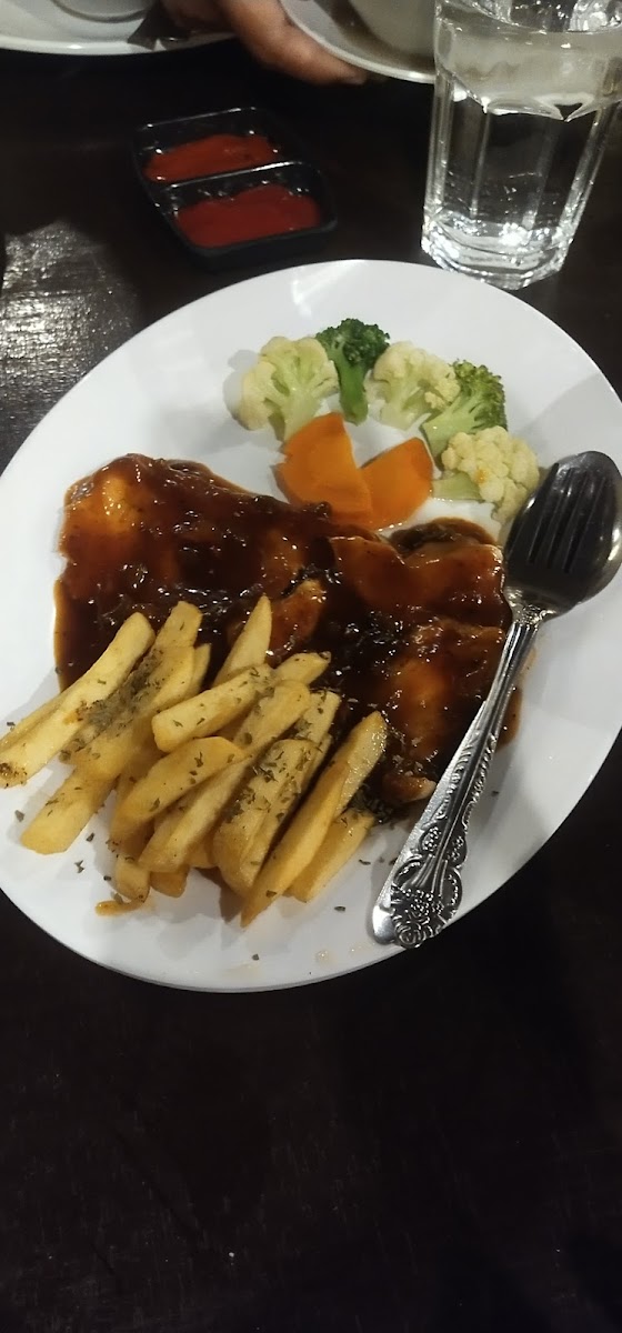 Sirappak Cafe & Resto Photo 7