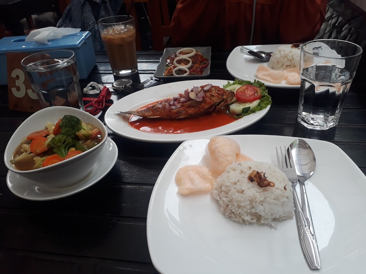 Sirappak Cafe & Resto Photo 9