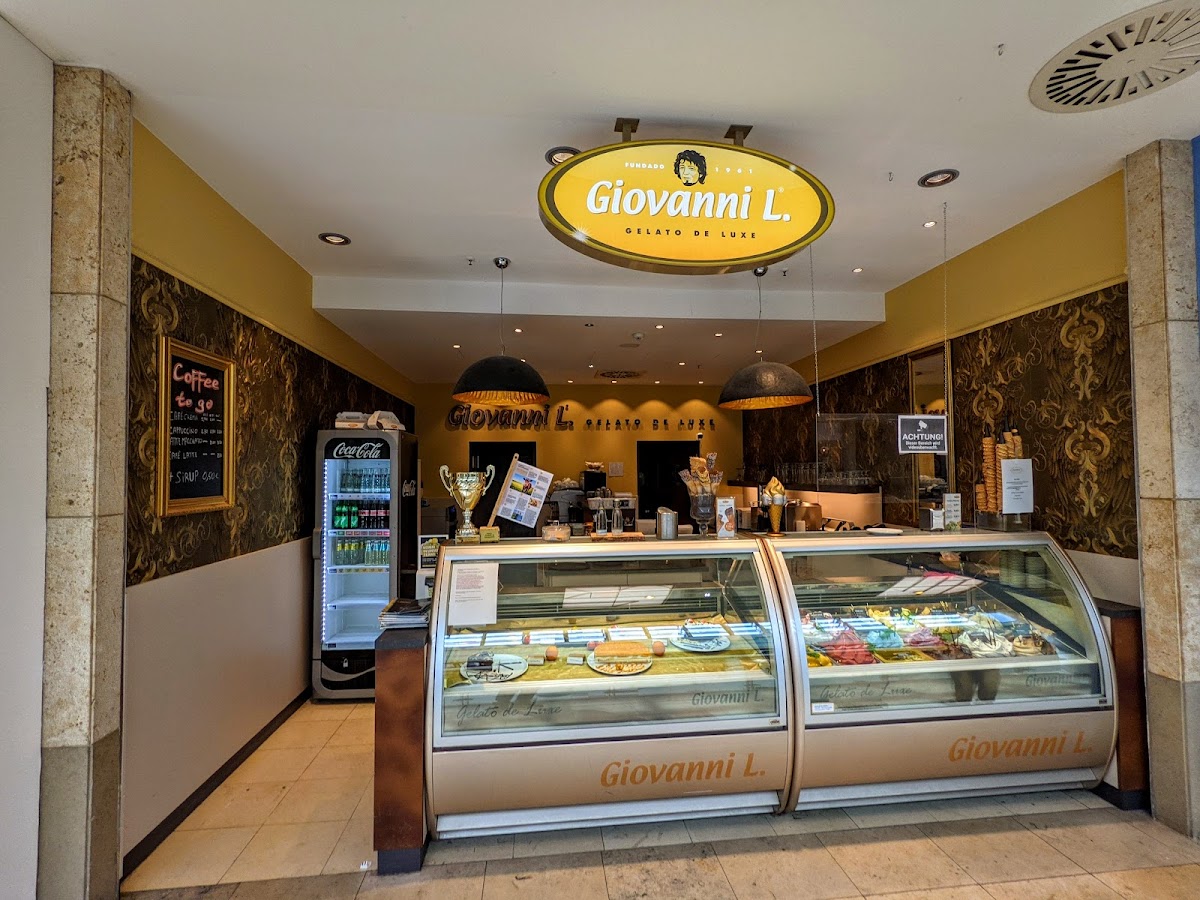 Giovanni L Photo 4