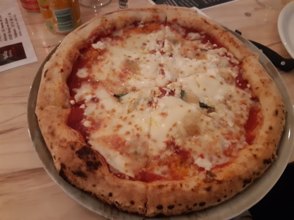 Pizzeria bella Photo 5