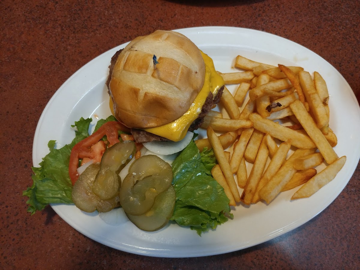 Ely's Breakfast Restaurant & Burgers Photo 9