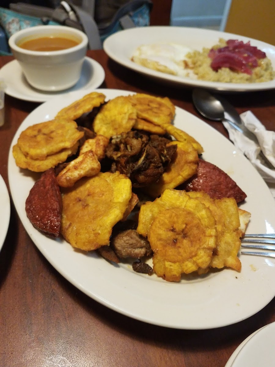 Mangu Cafe Restaurant Photo 6