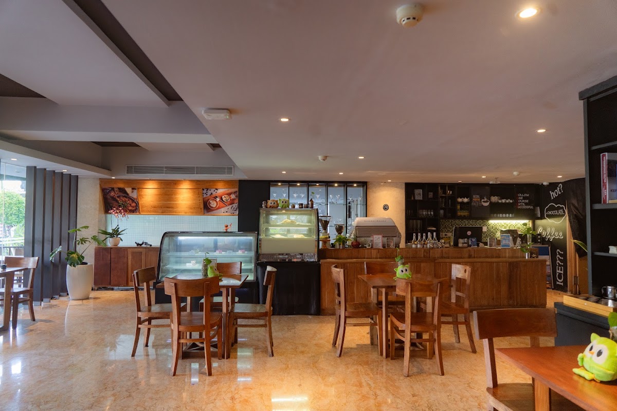 Owl Stone Cafe And Bakery