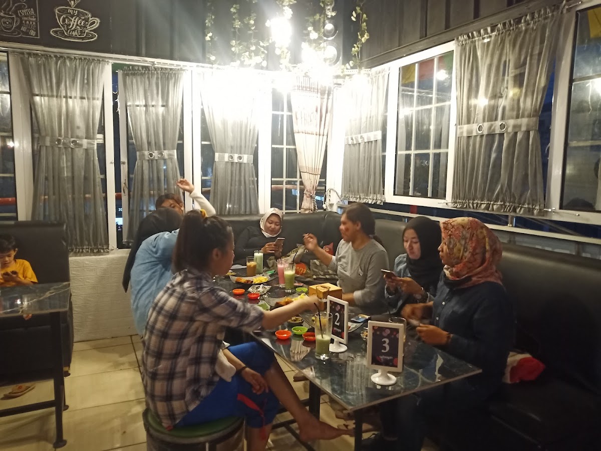 Cafe Warunk Nongkronk 89 Photo 2