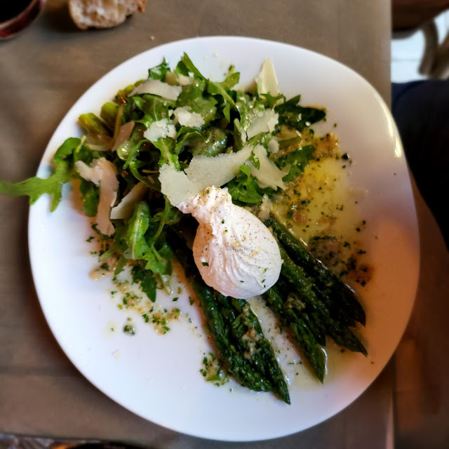 Asperges Et Oeuf