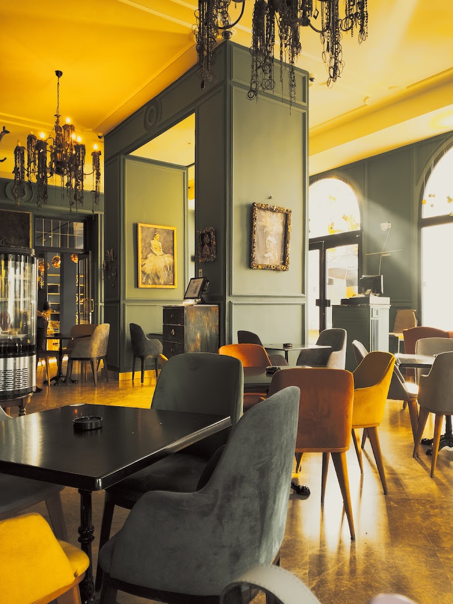 Café Victor Hugo