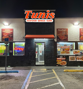 Tunis Seafood, Wings & Subs
