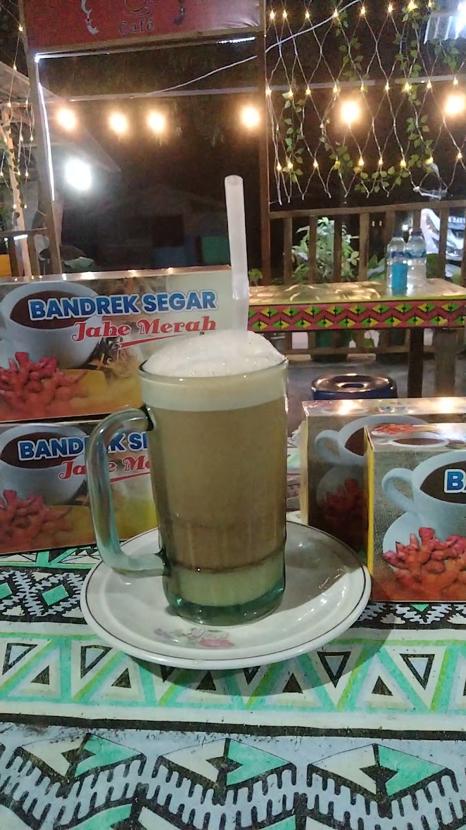 NGARIUNG CAFE Photo 2