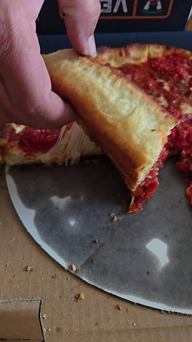Vero Chicago Pizza Photo 2