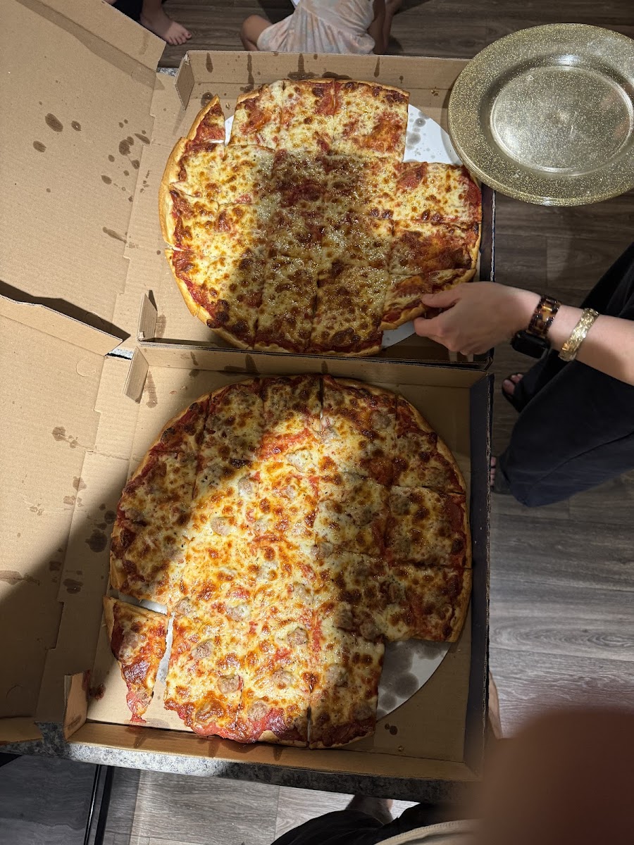 Vero Chicago Pizza Photo 4