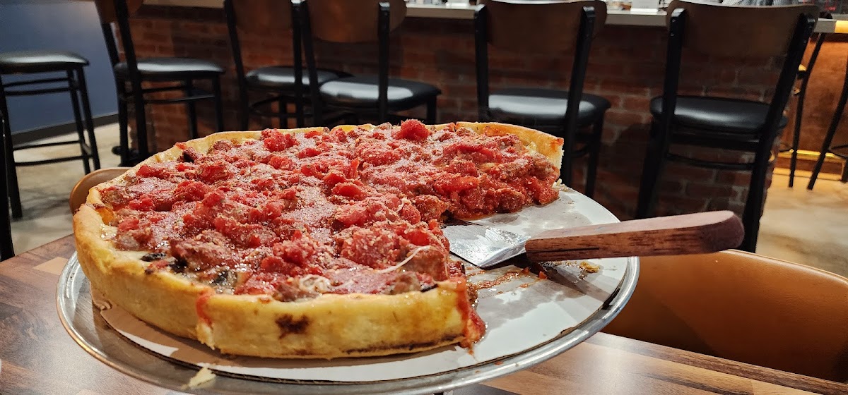 Vero Chicago Pizza Photo 5