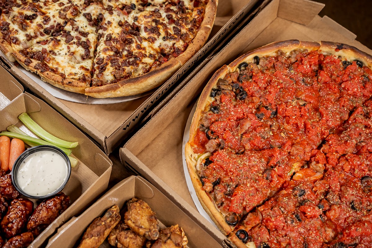 Vero Chicago Pizza Photo 9