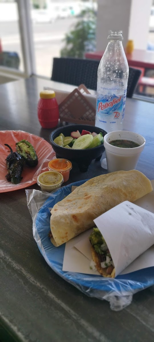 Tacos Los Perrones Photo 6