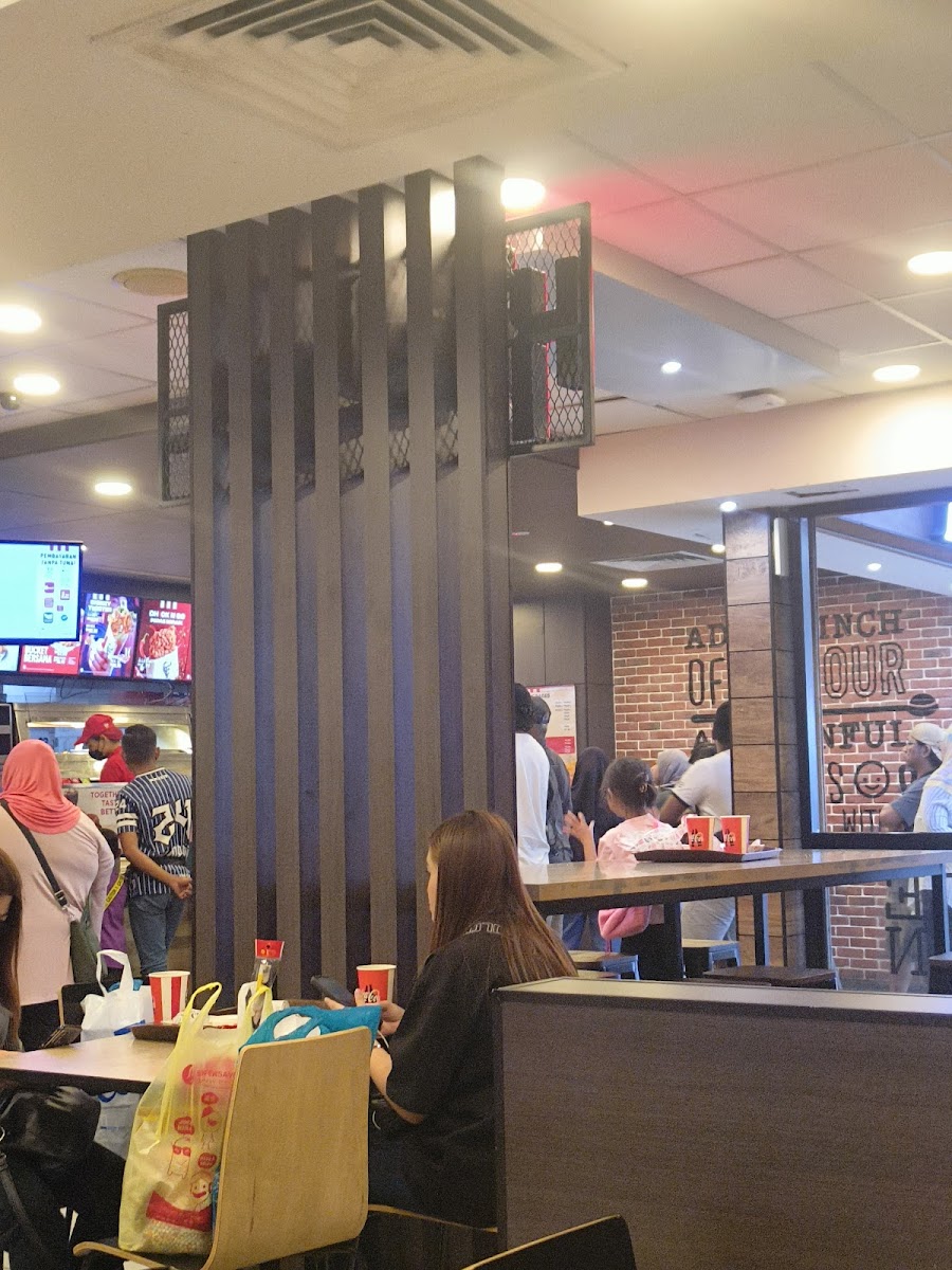 KFC Imperial Mall Photo 4