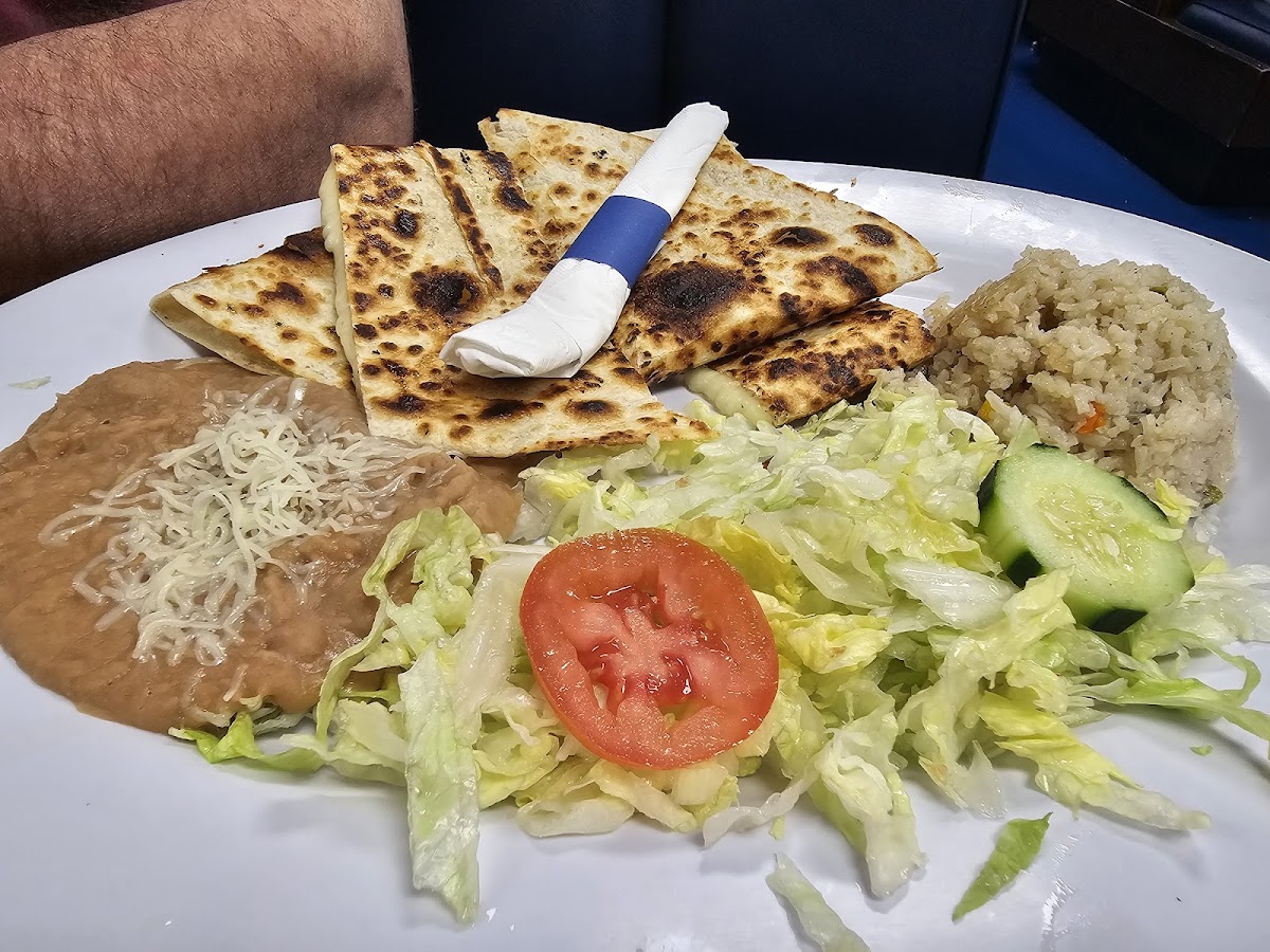 Mariscos Vuelve A La Vida Restaurant Photo 10