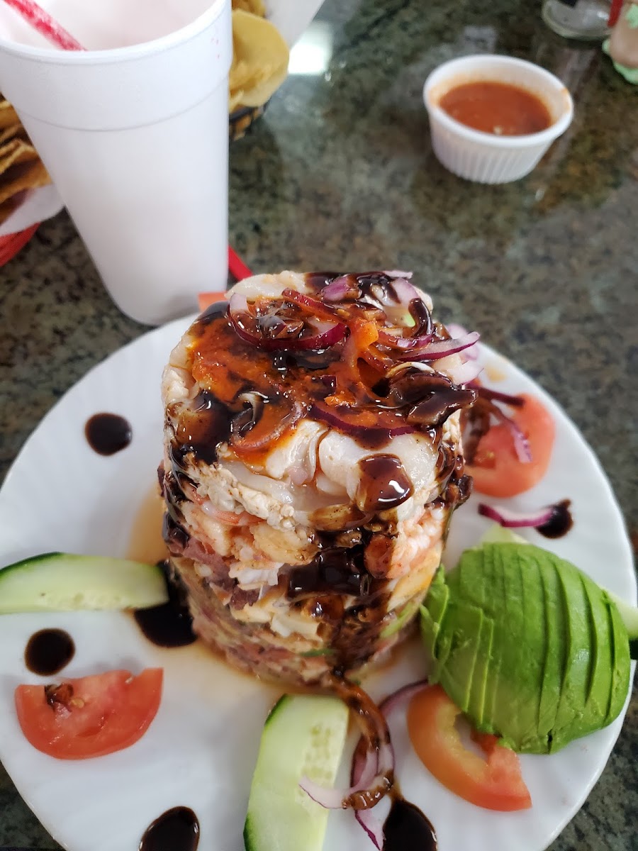 Mariscos Vuelve A La Vida Restaurant Photo 6
