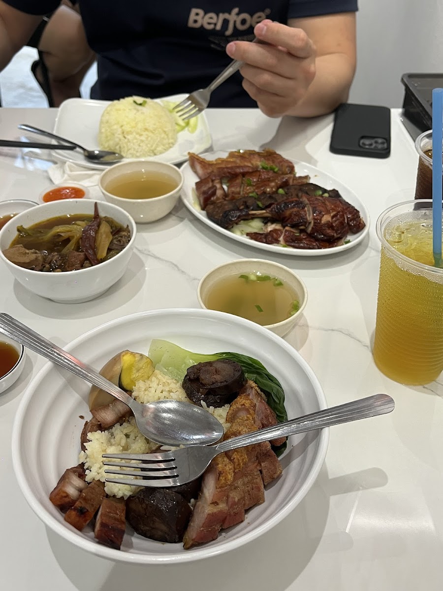 烧腊皇 SHAO LAK Restaurant Photo 10