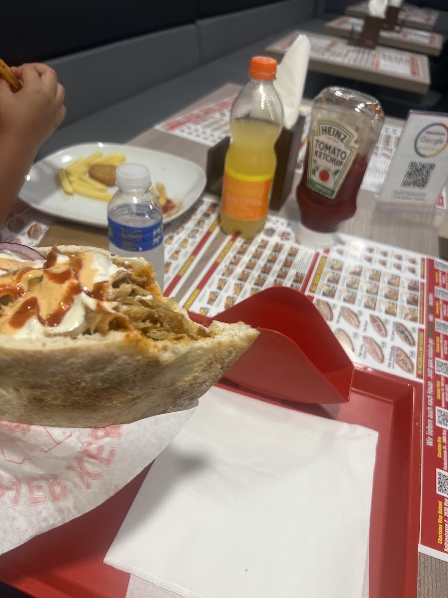 Charisma Sierre Kebab et Pizza Photo 7