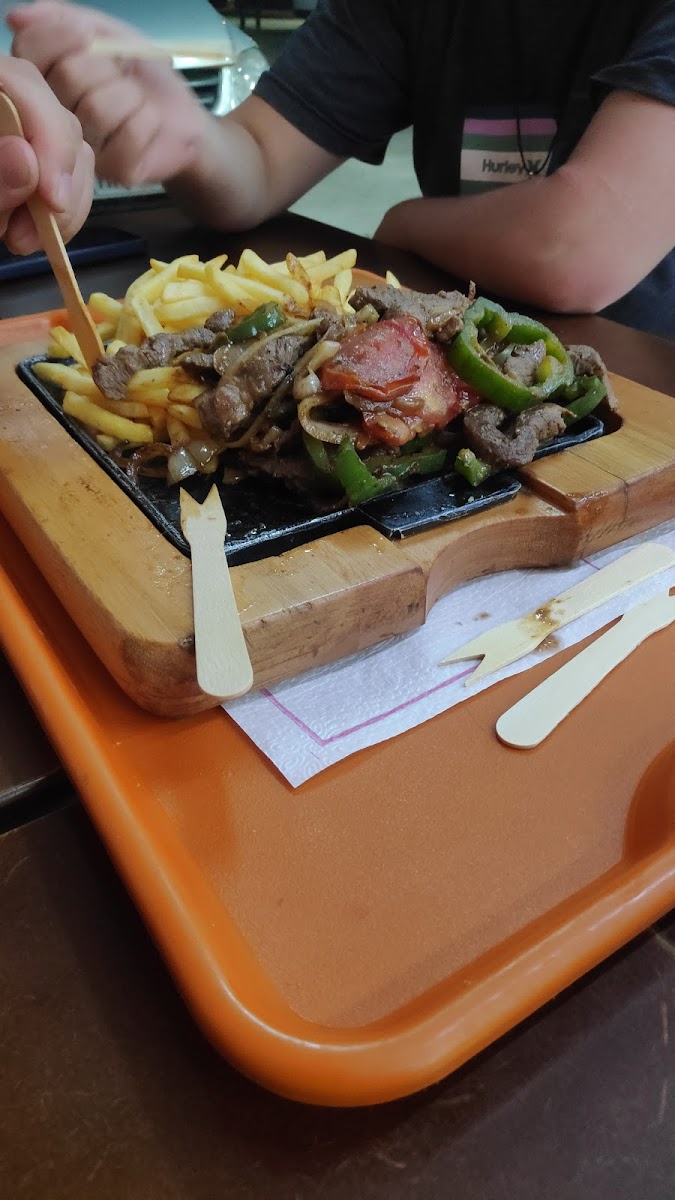 Mello's Burg Magarça Photo 6
