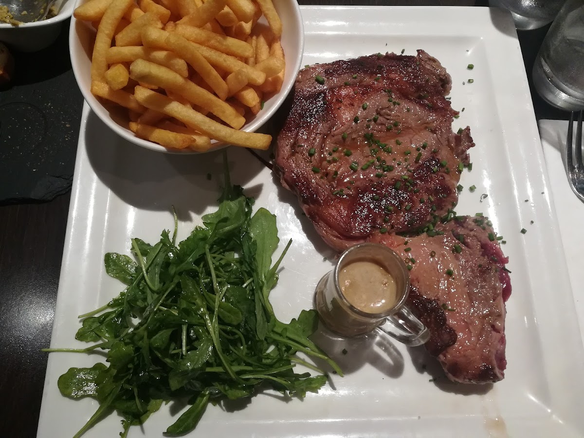 Brasserie Pizzeria Le Bretagne Photo 9