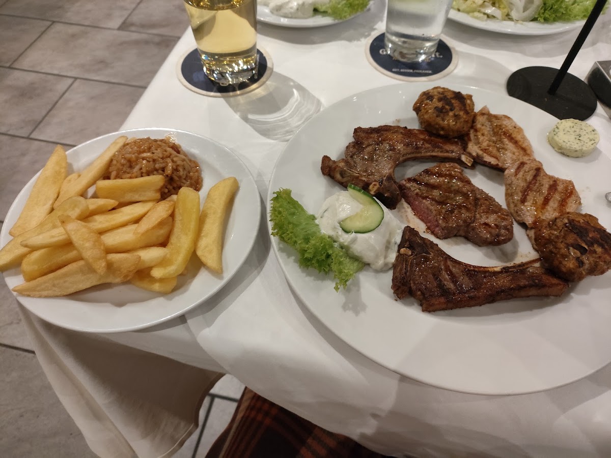 Restaurant Delphi Photo 3