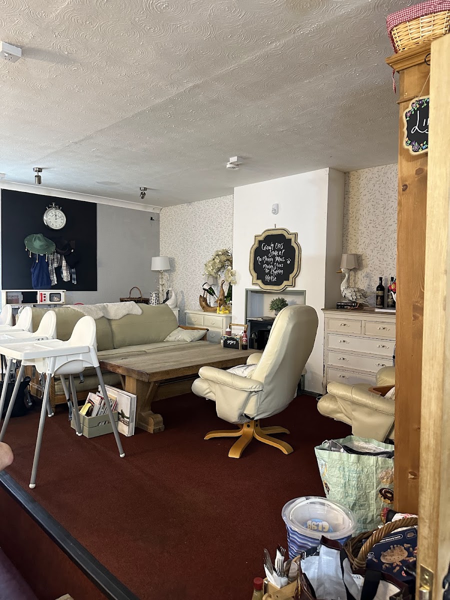 The Mad Duck Cafe Photo 3