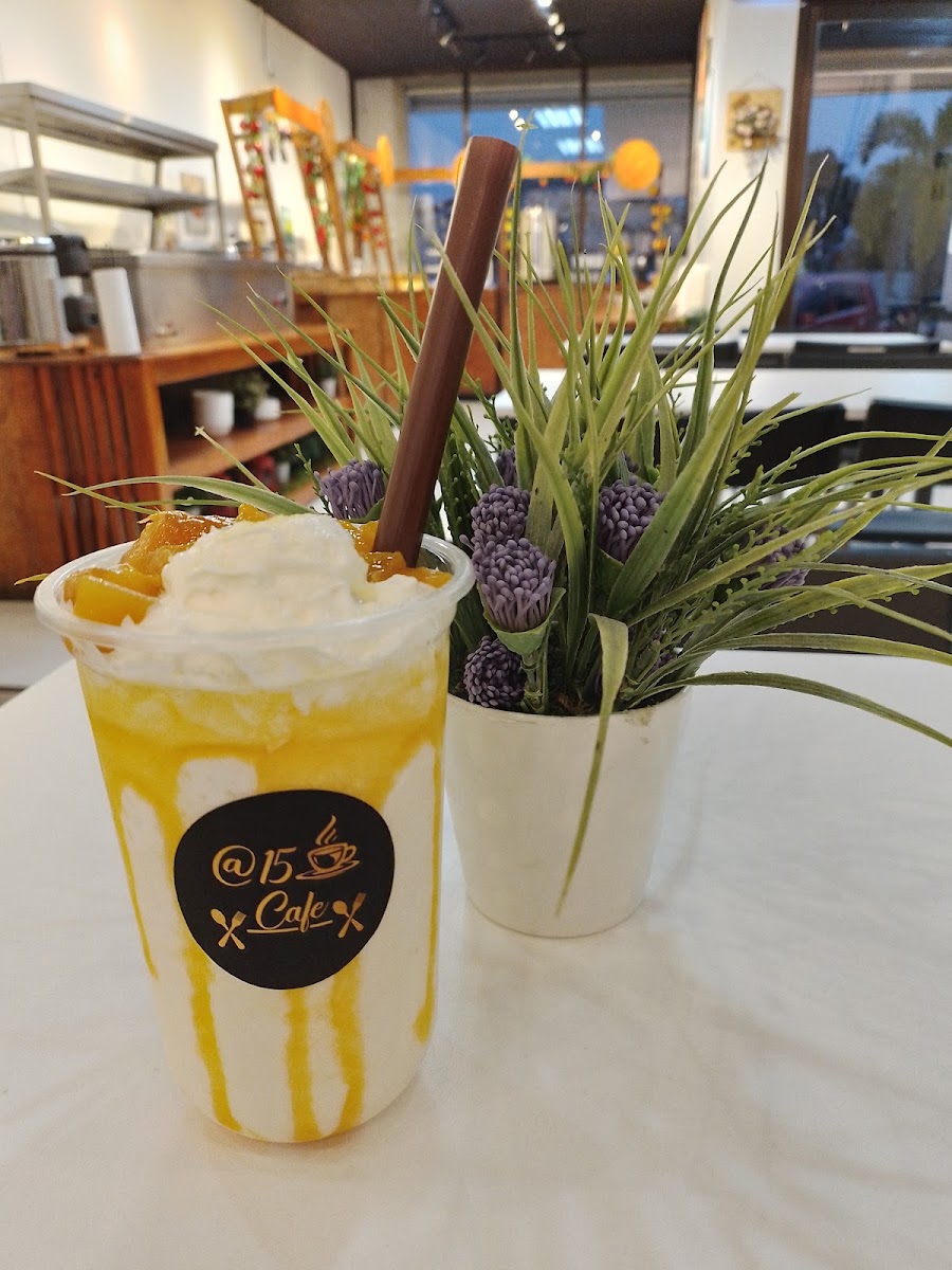 At15 Cafe Photo 2