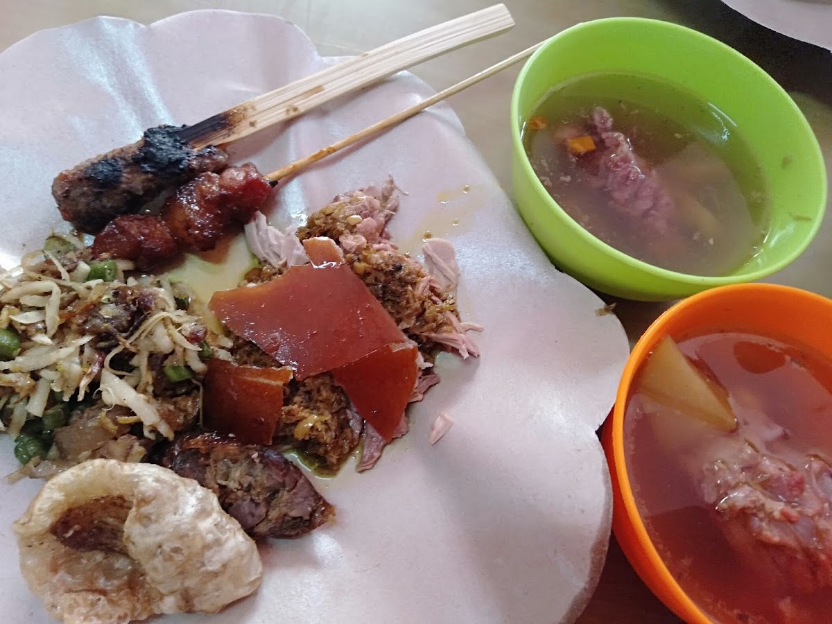 Warung Babi Guling Sari Bhuana Photo 2