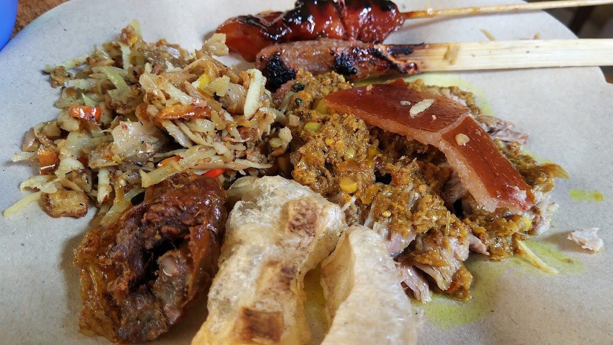Warung Babi Guling Sari Bhuana Photo 6