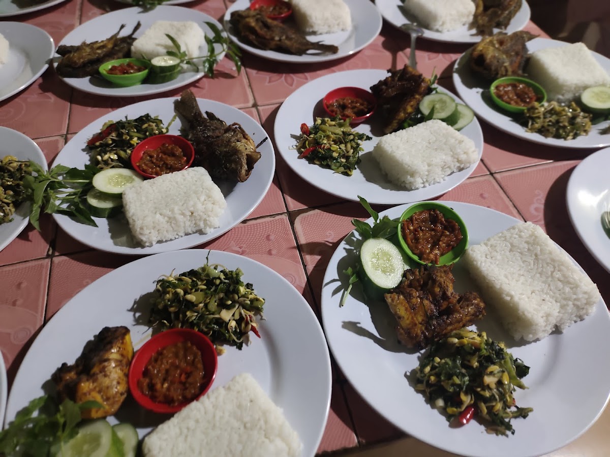 Warung Betutu Bu Um Photo 7