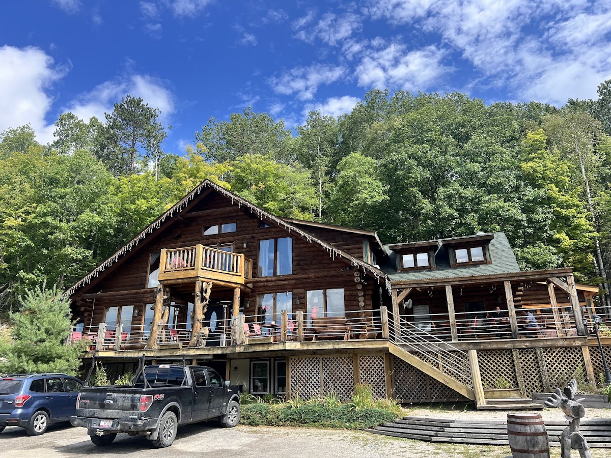 Hawk's Nest Lodge & Restaurant Photo 4