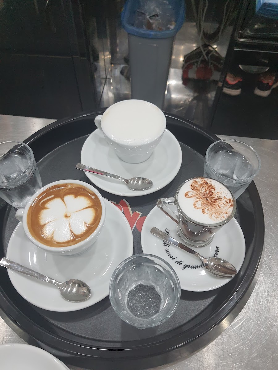New caffè dell'angolo Photo 6