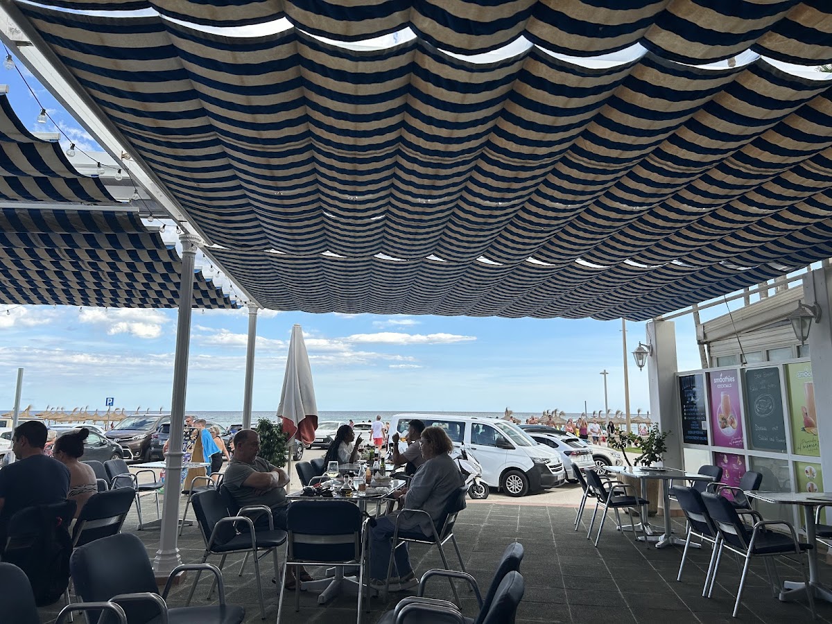 Cafeteria PICNIC Photo 4