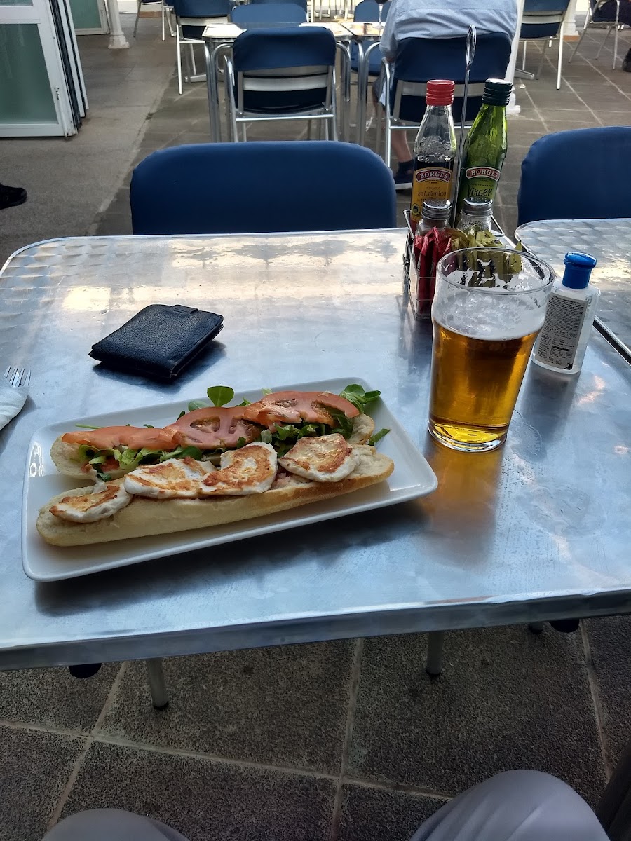 Cafeteria PICNIC Photo 6