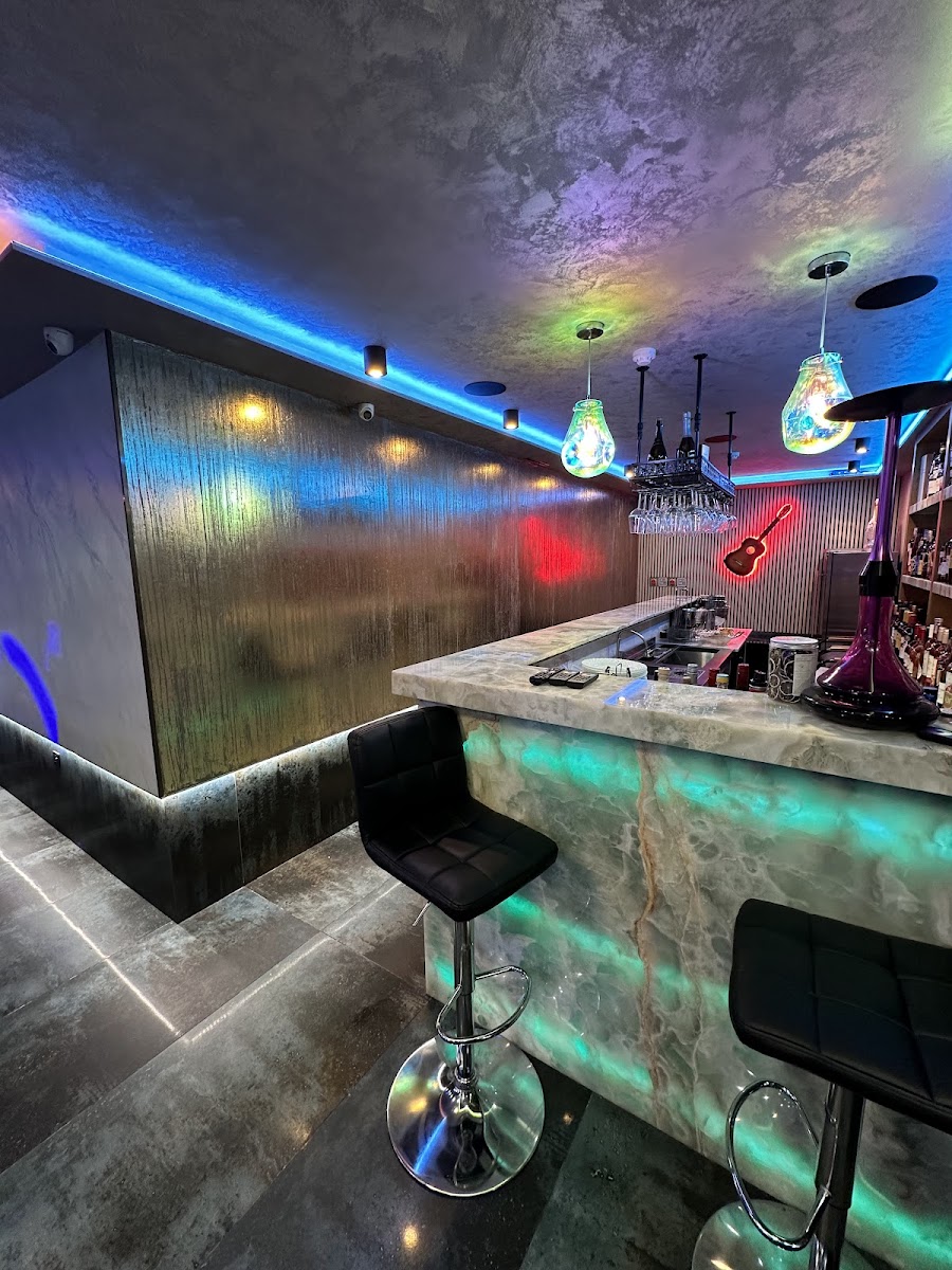 Arabella Restaurant & Lounge