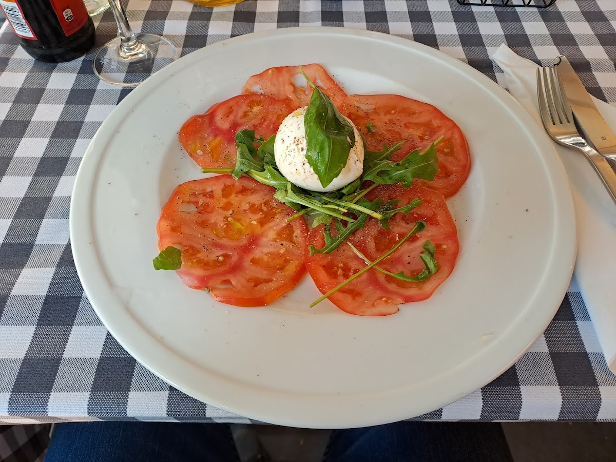 Gianni Ristorante-Pizzeria Photo 8